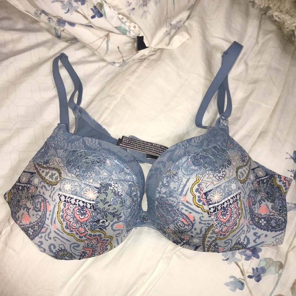 Victoria’s Secret Very Sexy Push-up 36B
